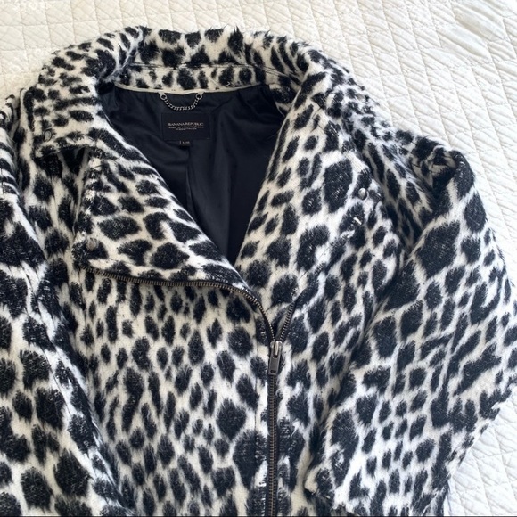 COPY - Banana Republic- wool blend oversized motorcycle jacket. - Picture 5 of 7